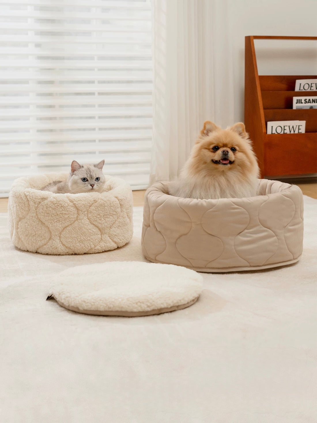 【ROOOFUFU】Convertible Cat Bed & Nest Set – Almond Milk White
