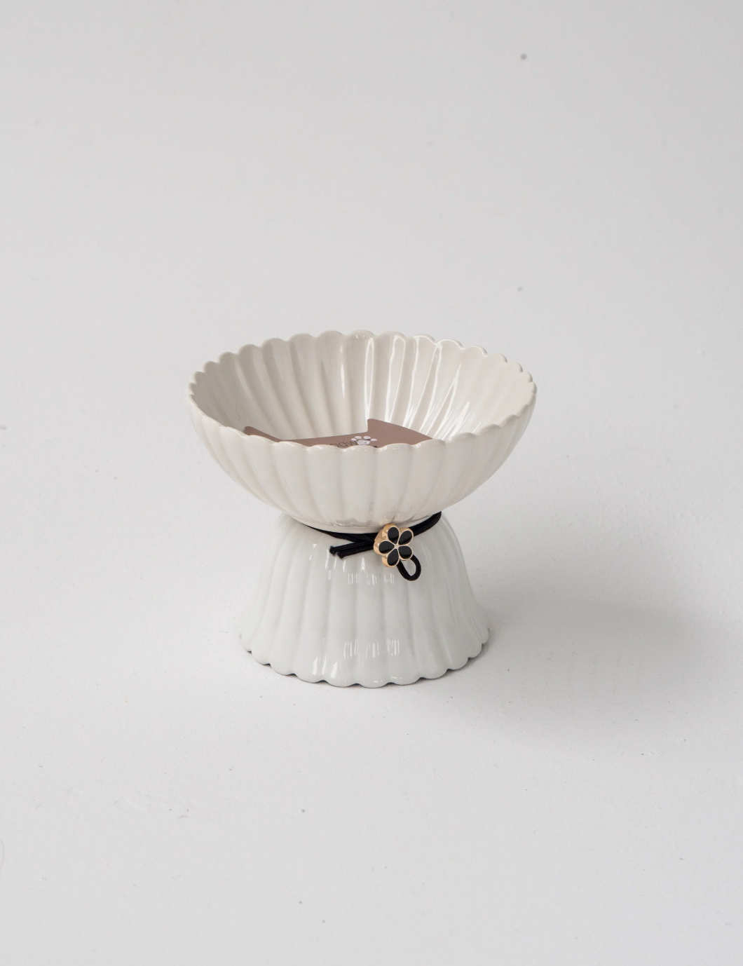 【DexyPaws】Raised Ceramic Cat Bowl - White & Black Flower
