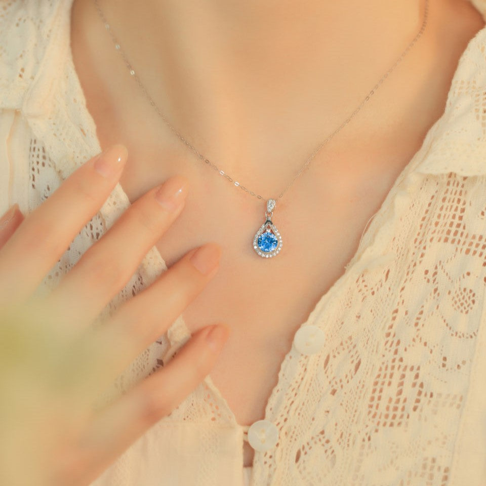 【BLUEMILOS】Necklaces - Adore